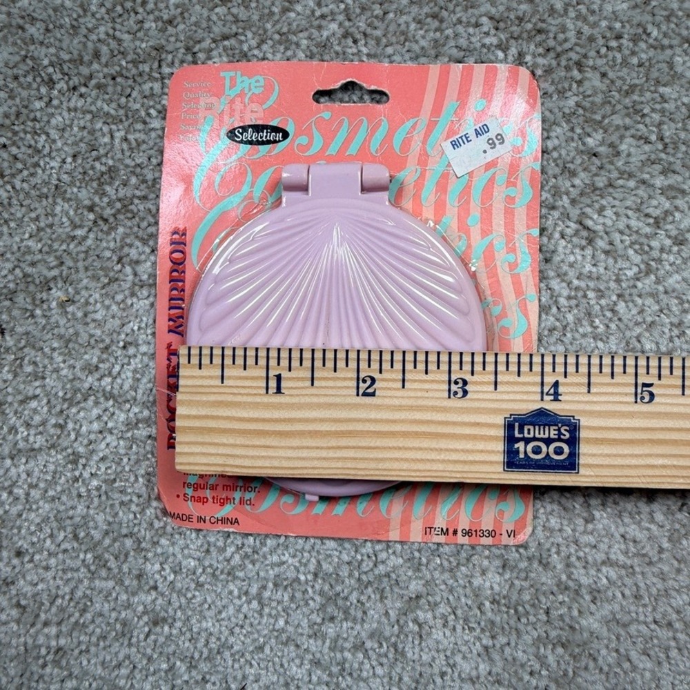 Vintage Rite Aid Seashell Pocket Mirror Lavender Pink Dual Sided Compact - Picture 3 of 7
